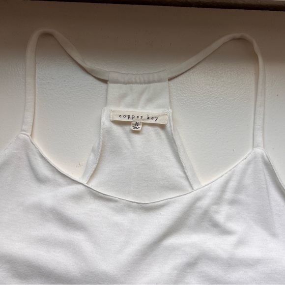 Copper Key Ruffle Bottom Shirt - Picture 6 of 7